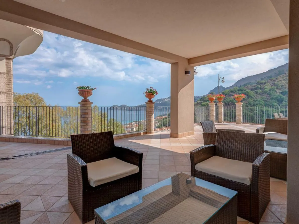 Hotel Antares Letojanni